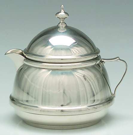 Colonial (Pewter, Hollowware) Creamer & Lid