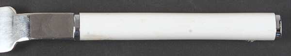 Oval-White Handle (Stainless) by Boda Nova