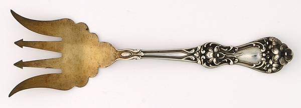 BMS11 (Sterling) Small Solid Tined Sardine Serving Fork