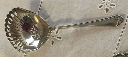 BMS15 (Sterling) Bon Bon Scoop