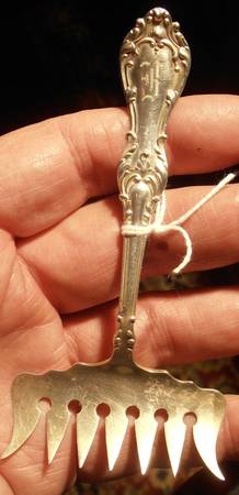 BMS32 (STERLING) Large Solid Tined Sardine Serving Fork