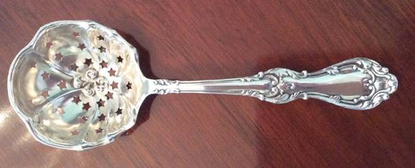 BMS32 (STERLING) Small Sugar Sifter