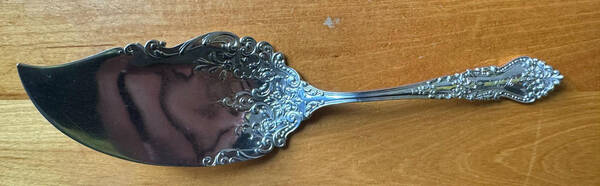 BLS17 (Sterling) Small Solid Fish Serving Knife