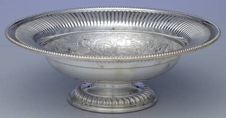 Silverplate Hollowware 10" Fruit Serving Bowl