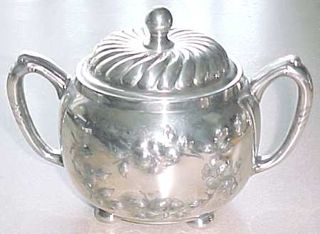 1002 (Silverplate, Hollowware) Sugar Bowl & Lid