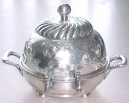 1002 (Silverplate, Hollowware) Plated Covered Round Butter