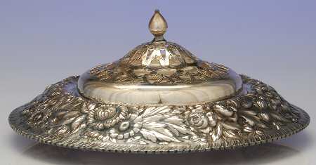 Repousse (Silverplate, Hollowware) Centerpiece with Frog
