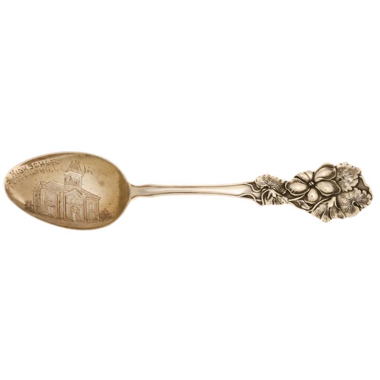 States & Cities Souvenir Spoons(Sterling) Iowa Five O'Clock Spoon