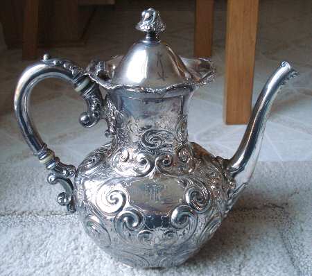 1017 (Silverplate, Hollowware) Silverplate Coffee Pot