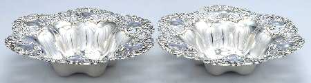 1152 (Sterling, Hollowware) Pair of 7" Pierced Bon Bon Bowls