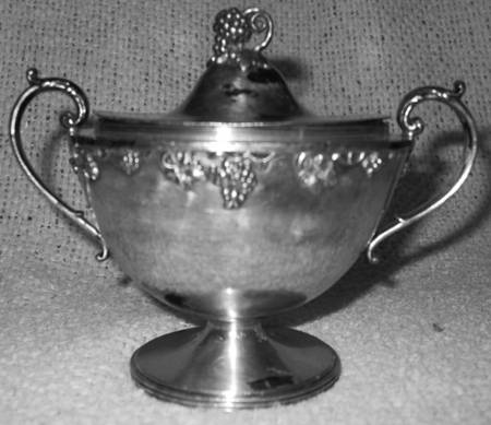 2442 (Silverplate, Hollowware) Sugar Bowl & Lid