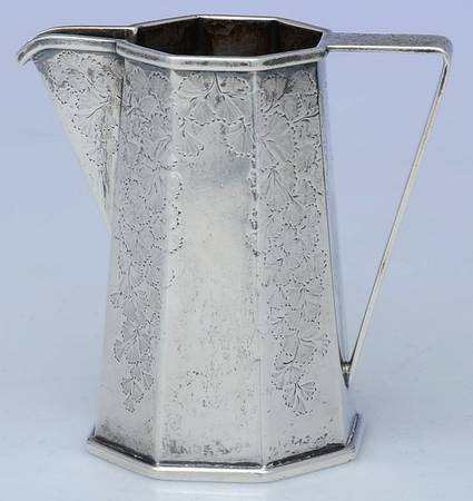 224 (Sterling, Hollowware) Mini Creamer