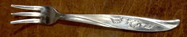Roseglow (Stainless) Cocktail/Seafood Fork
