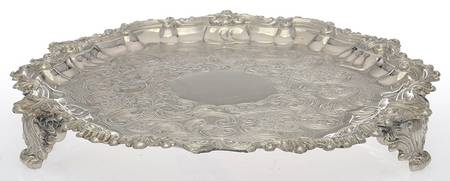 Silverplate Hollowware 10" 3-Toed Round Silverplate Tray