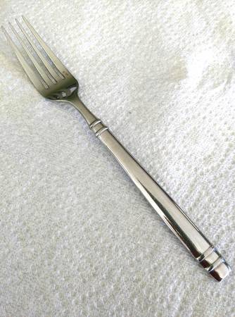 Pillar II (Stainless) by Cambridge Silver