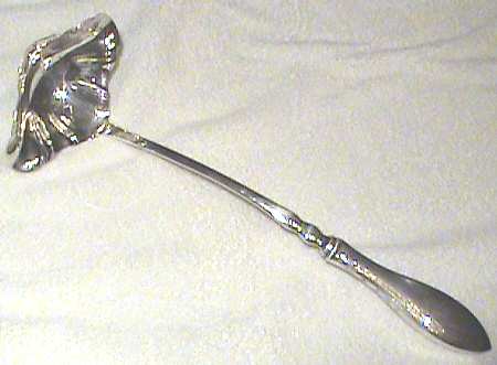 888 (Silverplate, Hollowware) Punch Ladle with Silverplate Bowl
