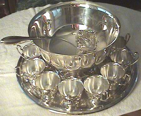 888 (Silverplate, Hollowware) Punch Set (Bowl,Tray,Ladle & 12 Cups)