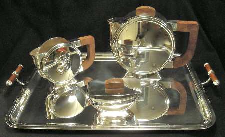 1925 (Silverplate, Hlw, Brown Wood Handles) 4 Piece Tea Set (PTP, PCR, PSU, PWTL)
