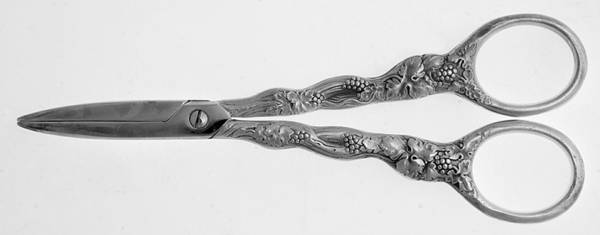 Vinea (Silverplate) Grape Shears with Hollow Handle