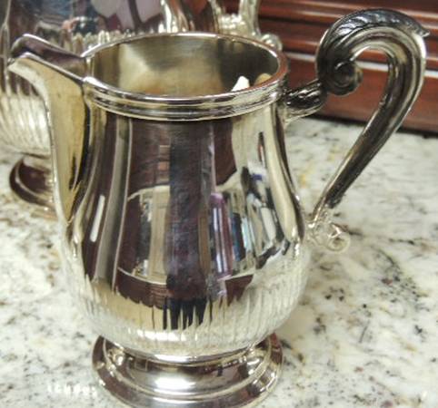 CTF110 (Silverplate, Hollowware) Creamer