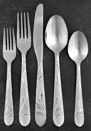 Zehira Frost (Stainless) 5 Piece Place Setting