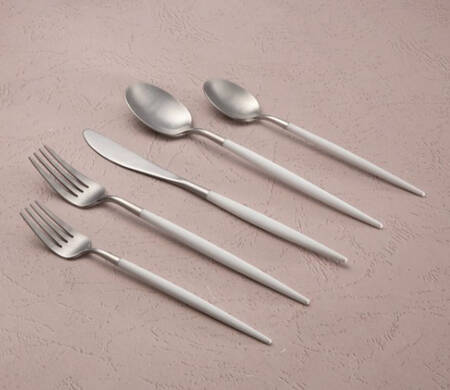 Mazzy White (Stainless) by Cambridge Silver