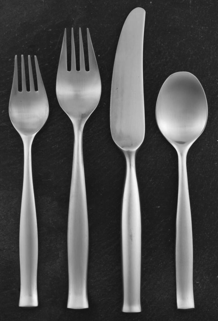 Elsinore (Stainless, Satin) 32 Piece Estate Set