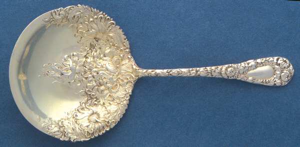 Chrysanthemum (Sterling, 1893) Solid Bon Bon Spoon