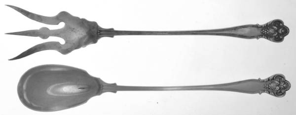 New Vintage (Sterling, 1904) 2 Pc Large Lettuce Serving Set