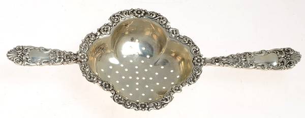 Renaissance (Sterling, 1894) Solid Individual Overcup Tea Strainer