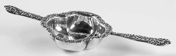 Rococo (Sterling, 1888) Solid Individual Overcup Tea Strainer