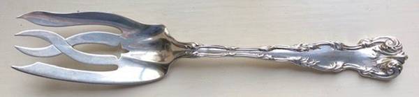Victoria (Sterling, 1901) Solid Salad Serving Fork