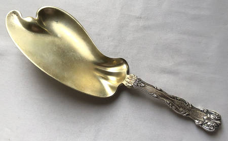 Victoria (Sterling, 1901) Large Solid Fish Serving Knife
