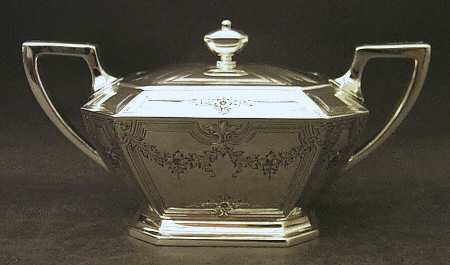 Fairfax No. 4-B-Engraved (Sterling, 1910, Hlwr) Sugar Bowl & Lid