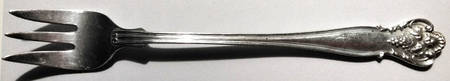 New Vintage (Sterling, 1904) Cocktail/Seafood Fork