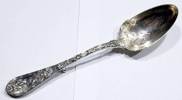 Dauphin (Sterling, 1897, No Monograms) Gravy/Dressing Spoon with Button