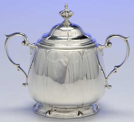 La Salle (Sterling, Hollowware) Sugar Bowl & Lid