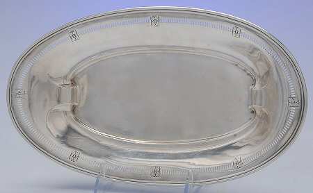 795 (Sterling, Hollowware) 11" Bread Tray
