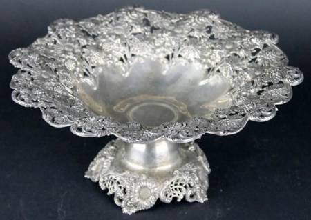 1062 (Sterling, Hollowware) 10" Round Footed Centerpiece
