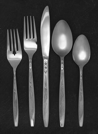 Mary Jane (Stainless) 5 Piece Place Setting