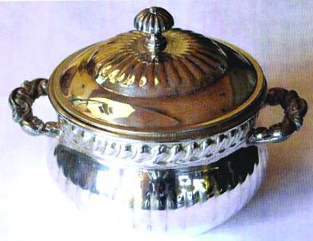 1779 (Silverplate, Hollowware) Candy Box & Lid