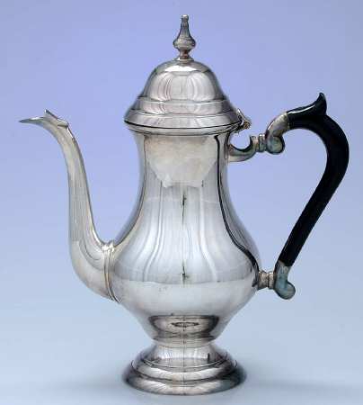 1779 (Silverplate, Hollowware) Silverplate Coffee Pot