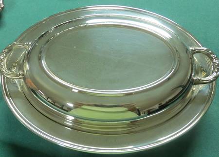 1779 (Silverplate, Hollowware) Oval Covered Casserole