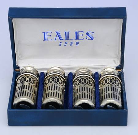 Silverplate Hollowware Crystal Salt Shaker w/Metal Top - Set of 4