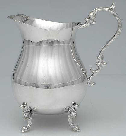 Silverplate Hollowware Plated Water Pitcher with Ice Lip