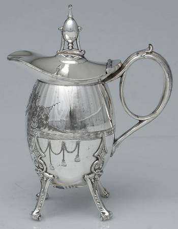 Silverplate Hollowware Creamer & Hinged Lid