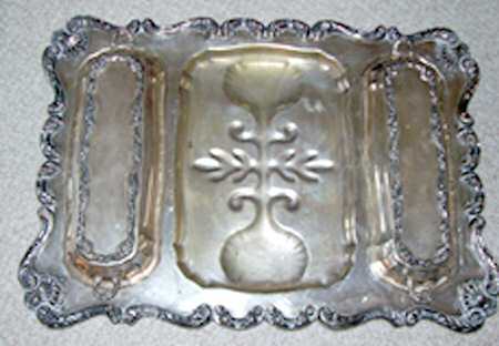 5791-X (Silverplate, Hollowware) 3-Part Covered Platter with Well