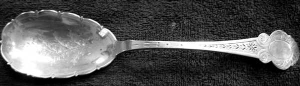 EWH1 (Coin Silver) Brightcut Solid Large Berry/Casserole Spoon