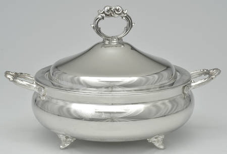123E (Silverplate, Hollowware) Silverplate Round Covered Casserole