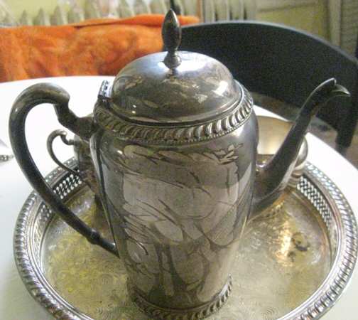 70G (Silverplate, Hollowware) Silverplate Coffee Pot